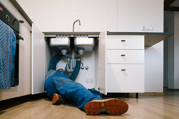 Professional Leak Detection technician working in Wayland, MA